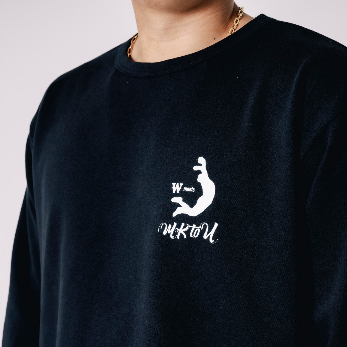 “MKtoU” T-shirts「pear」BLACK